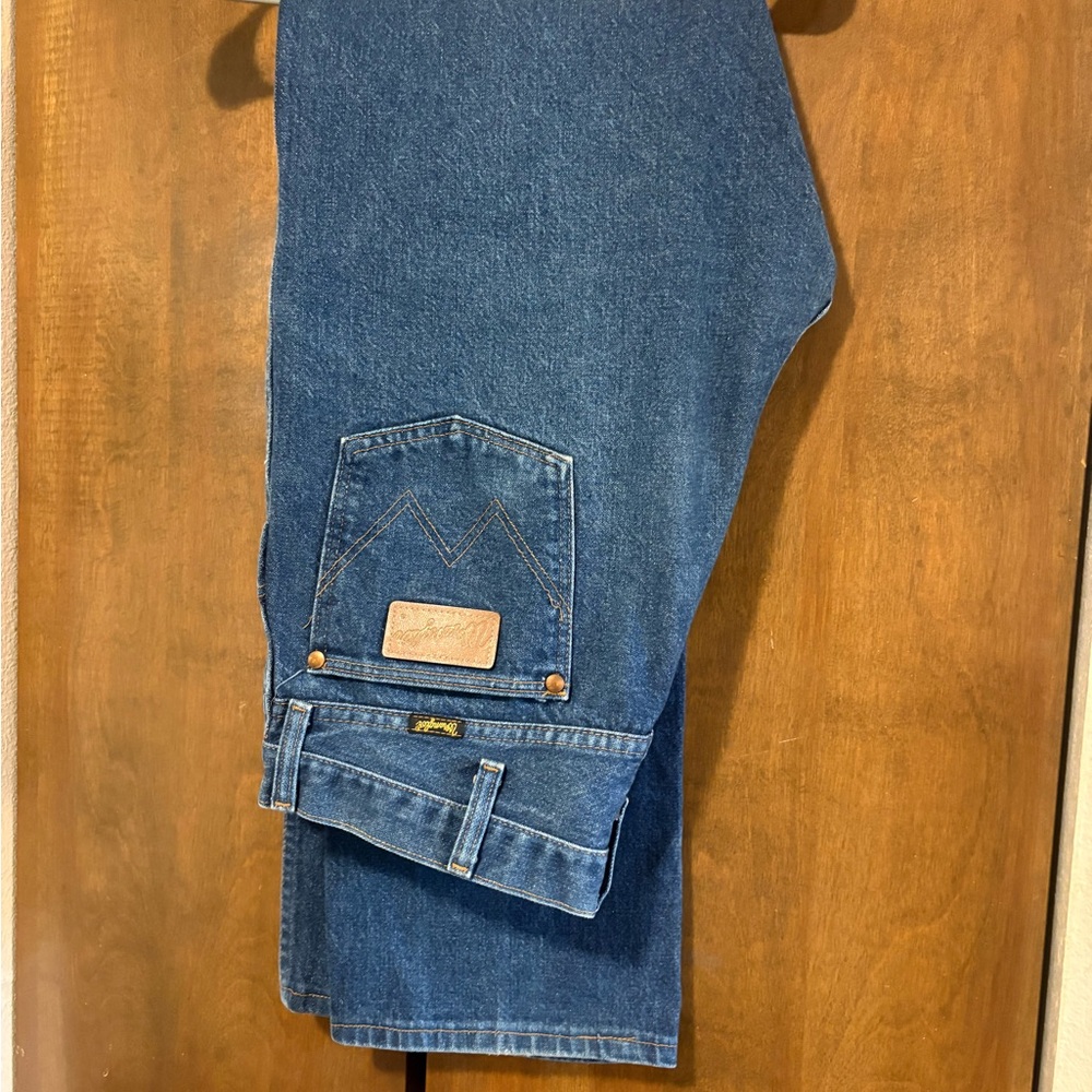 Wrangler Vintage Jeans 32x34 Read Description for size details!